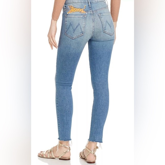 MOTHER Denim - MOTHER High-Waisted Looker Ankle Fray,
Shoot To Thrill, size 25